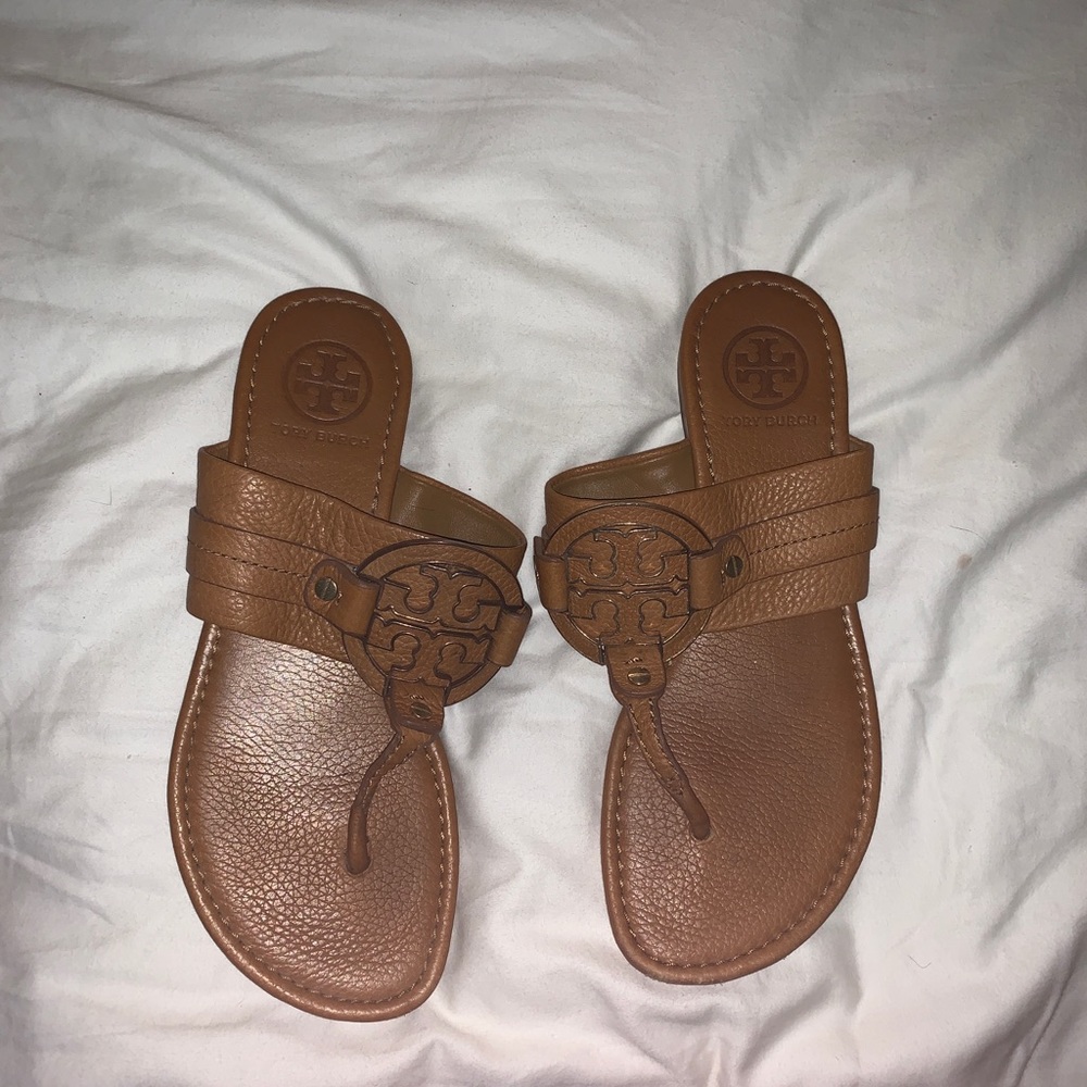 Tory Burch Amanda Miller tan / brown sandals